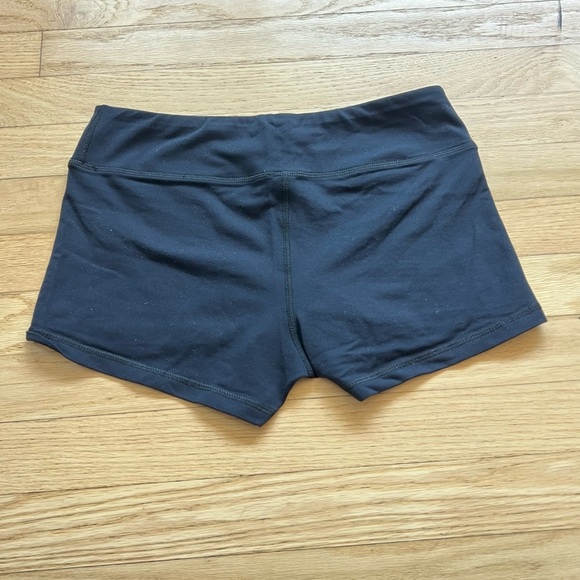 Performance Sportswear Black Athletic Shorts Women - Picture 2 of 3